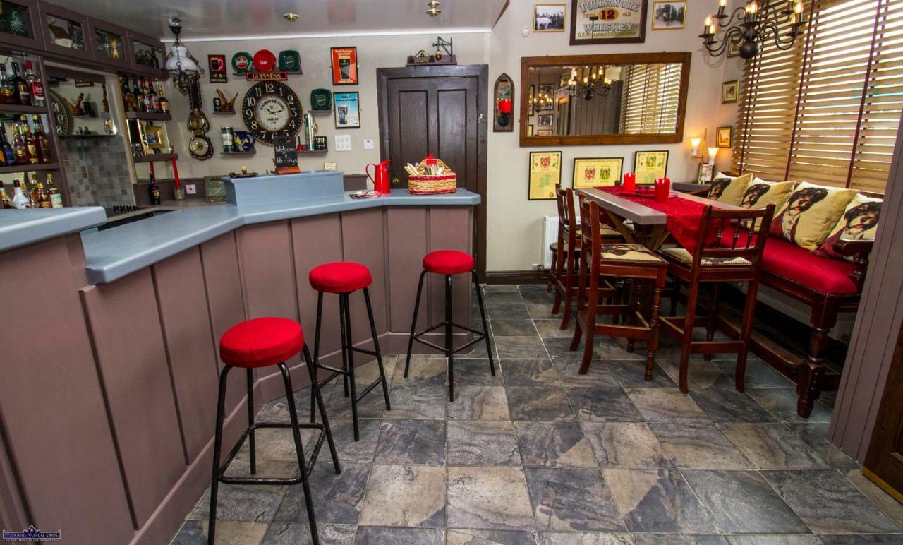 Herlihy'S, Half-Way-House Farranfore Dış mekan fotoğraf